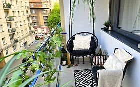 Design Apt In Old Town-Free Parking-Balcony